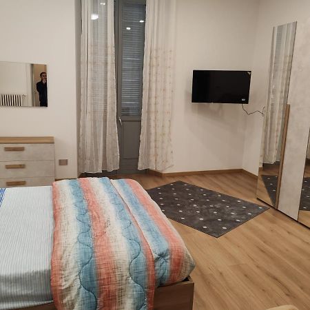 Appartamenti Lungo Fiume 506 Sesto Calende Exterior photo